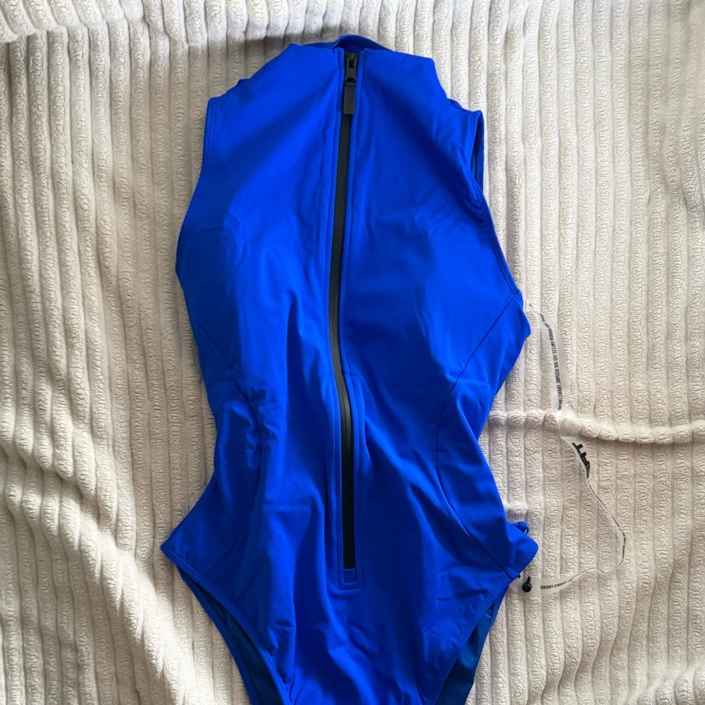 TA3 surfy swimsuit - Picture 7 of 10